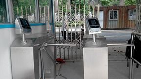 一卡通门禁系统报价、厂家与出入口机选购指南